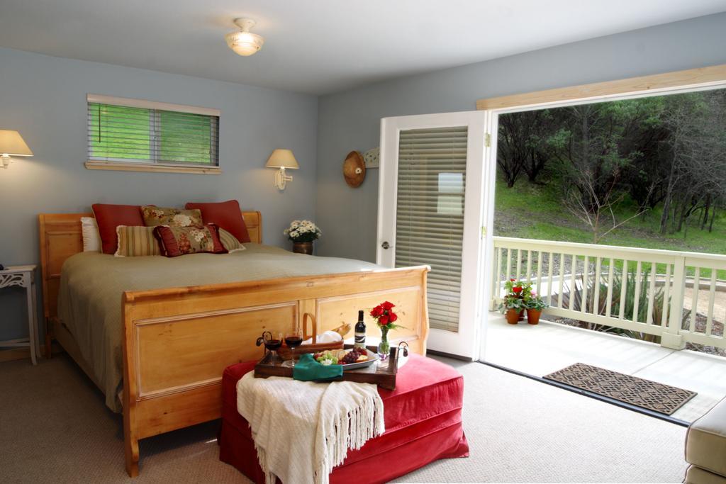 Aurora Park Cottages Калістога Номер фото
