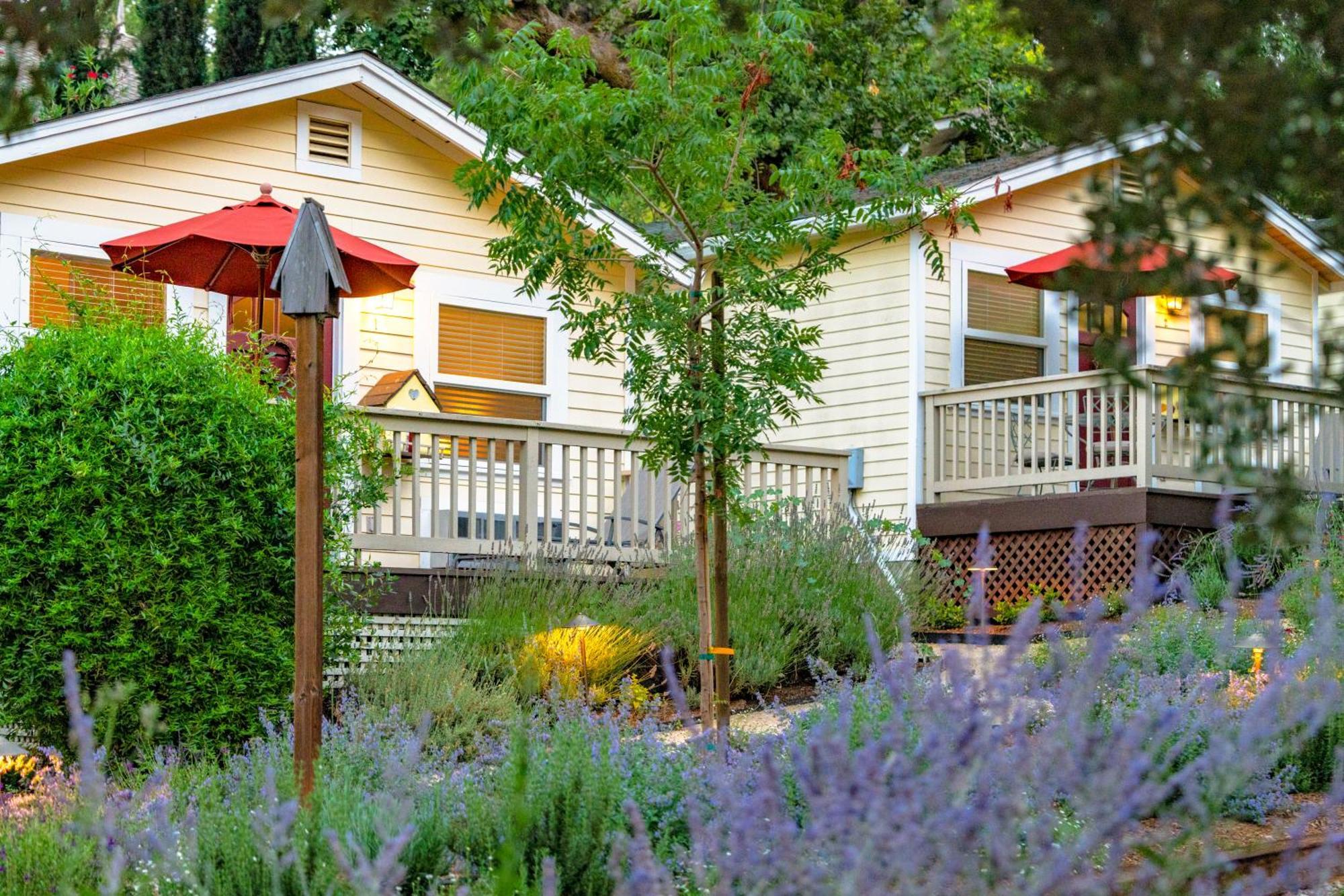 Aurora Park Cottages Калістога Екстер'єр фото